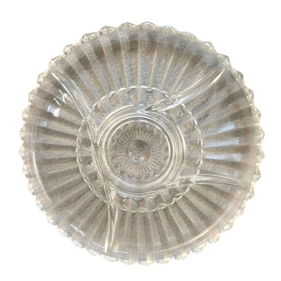 Clear Glass Divided Serving Platter With Scalloped Edges & Center Dip Bowl 12 I - Picture 10 of 10